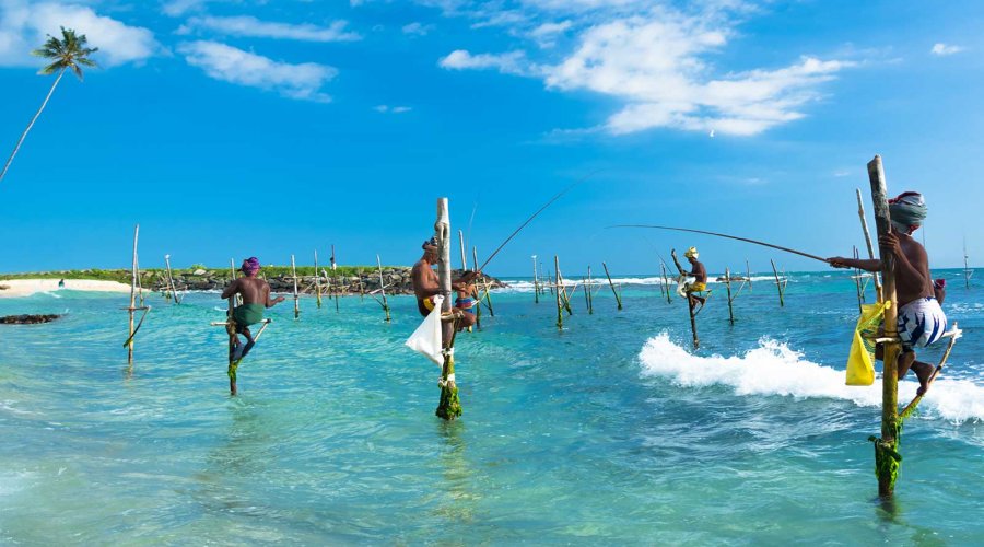 Fishermen in 14 Days Tour 2 Weeks Tour Fishermen